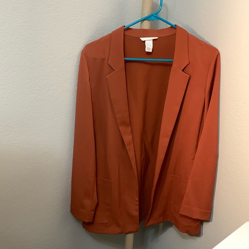 H&M Lapel Neck Blazer With Two Waist Pockets